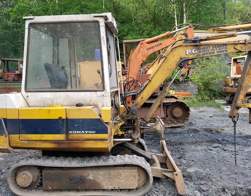Komatsu pc10 mini digger - komatsu,