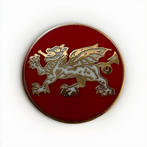 Red dragon pin - red,