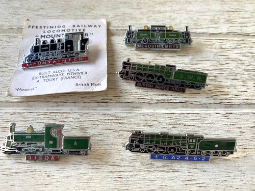 Railway enamel badges - x, 5