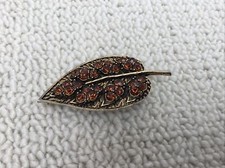 Vintage Gold Tone Leaf Brooch
