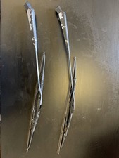 NISSAN MICRA MARCH K10 PAIR FRONT WIPER ARMS USED CONDITION