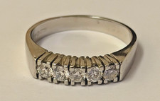 18ct White Gold. 5.38g Half
