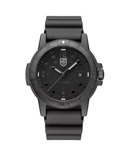 Luminox men analog quartz - luminox,