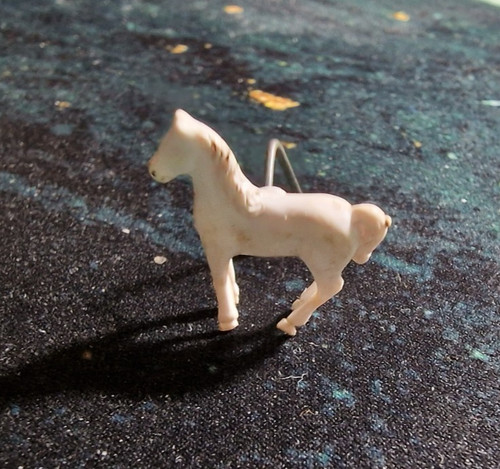 Vintage white horse - white,