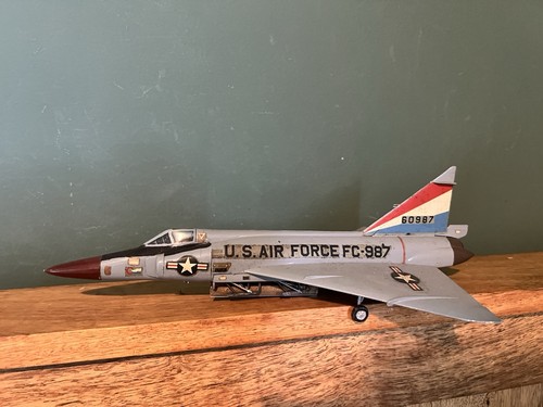 Hasegawa scale convair - 1:72,