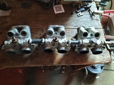 Triumph TR5 And Early TR6,  CP Throttle Bodies.