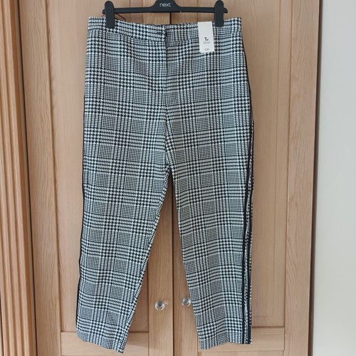 Ladies bnwt black white size - black,