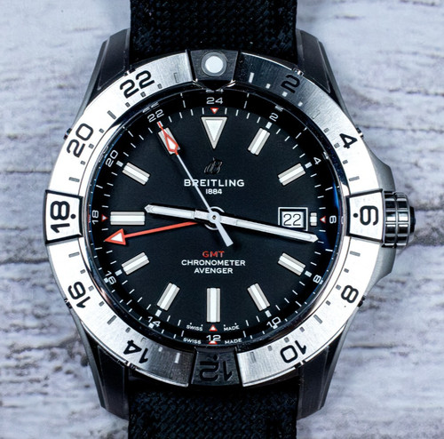 Unworn 2026 breitling avenger - 2026,