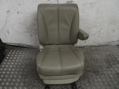 Nissan elgrand right driver - right,