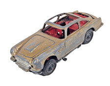 Corgi toys James Bond Aston Martin DB5 TO RESTORE For parts Diecast Model
