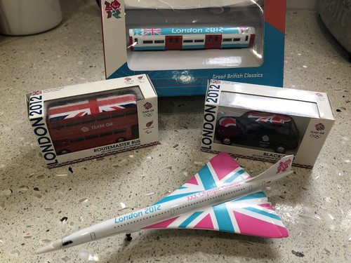 Destination london corgi 4 - destination,