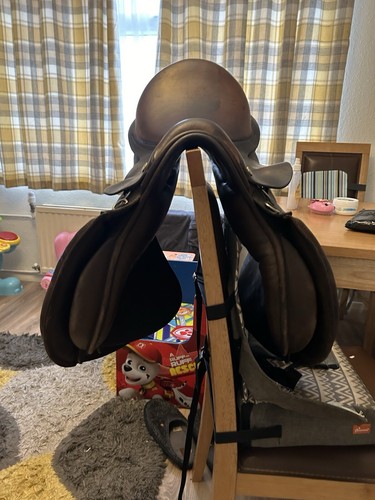 Saddle