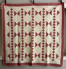 Vintage Bowtie Quilt, 69" x