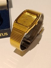 Solvil Titus Mens Rectangle Wristwatch Gold SM8605 80s Watch