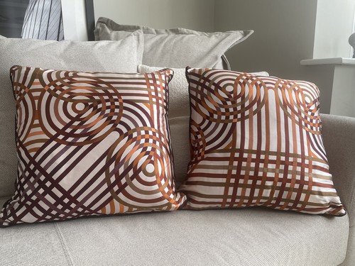 Hermes fabric cushion size - -,