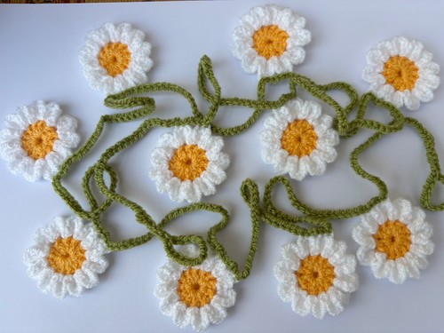 White daisy with - with, saffron
