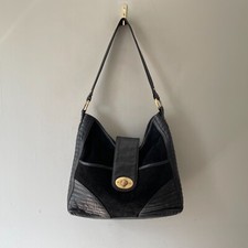 Dents Underarm Shoulder Bag