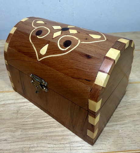 Thuya wood domed marquetry - thuya,
