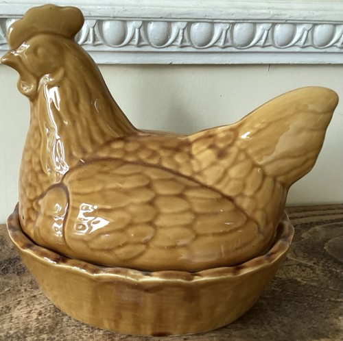 Nesting hen storage chicken - hen,