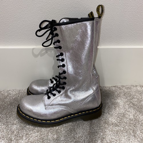 Martens 1b99 boots - dr,