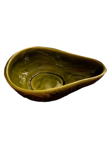 Dish avocado design dark - avocado,