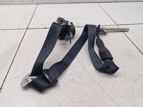 Hyundai tucson front seat belt - front,