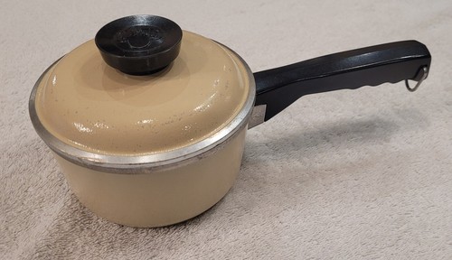 Vtg club aluminum cookware - ,