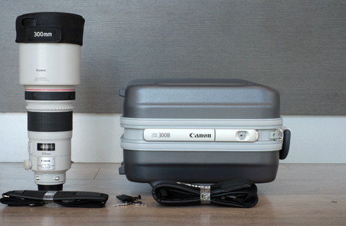 Canon 300mm is usm - l,