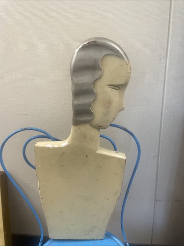 Rare1930s art deco woodikin - art,