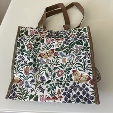 Signare Tapestry Style Shopper/Tote Bag in A Floral Butterfly Bird Tapestry (2)