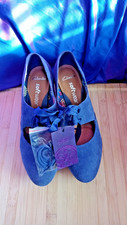 Clarks Softwear Blue Suede