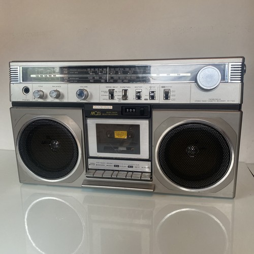 1985 ghetto blaster - 1985, toshiba