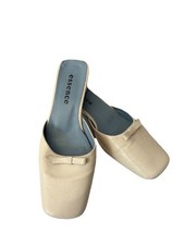 Essence Cream Shoes Size 4 Slip On With 2” Heel Women’s 