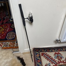 Shakespeare SP56 Light 5'6" Spinning rod 6-12Lb line Twist lock Design