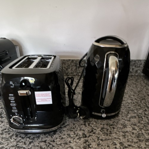 Black silver kettle - black,