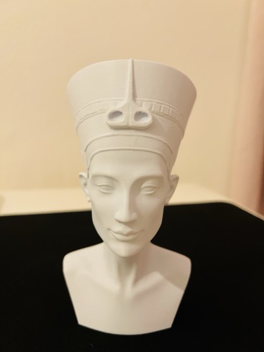 Nefertiti bust sculpture - bust,