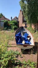 Dinghy 7’6 seaworthy