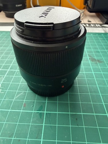 Panasonic lumix 25mm 1 - 25mm, f/1.7