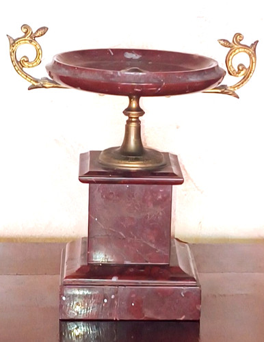 Neoclassical urn bronze - neoclassical,