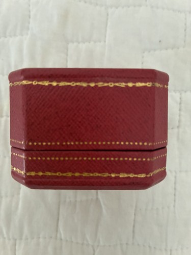 Cartier authentic ring - authentic, box
