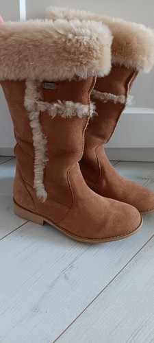 Emu sheepskin chestnut size - emu,