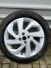 1x Genuine Toyota Aygo X 17”