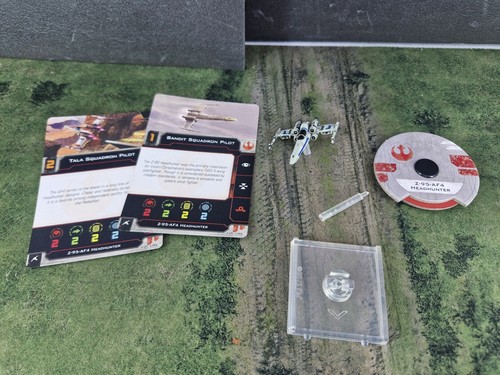Wing minatures game - x-wing,