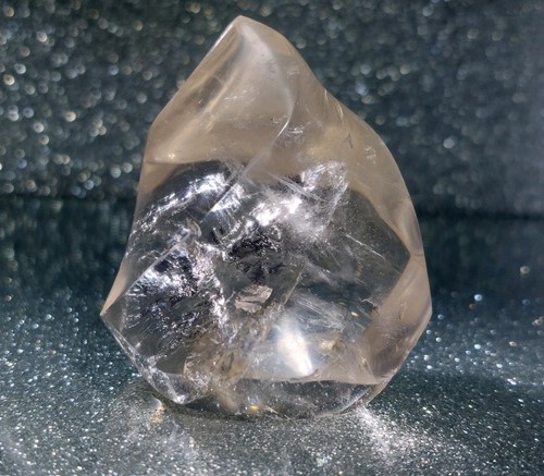 Smokey quartz flame - smokey, carving