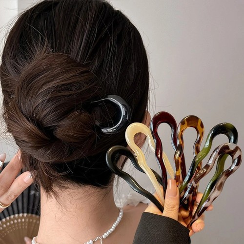 Women shaped hairpin french - u,
