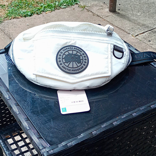 Canada goose white belt bag - canada,