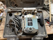 Erbauer ERB210C 2100W 1/2" Plunge Router – Variable Speed (AD) 