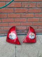 Complete pair of rear lights