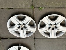VAUXHALL ZAFIRA C TOURER 17" WHEEL TRIM X 2 HUB CAP ASTRA J GENUINE 13267807