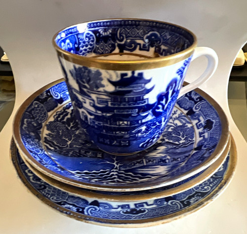 Unmarked willow pattern tea - unmarked,